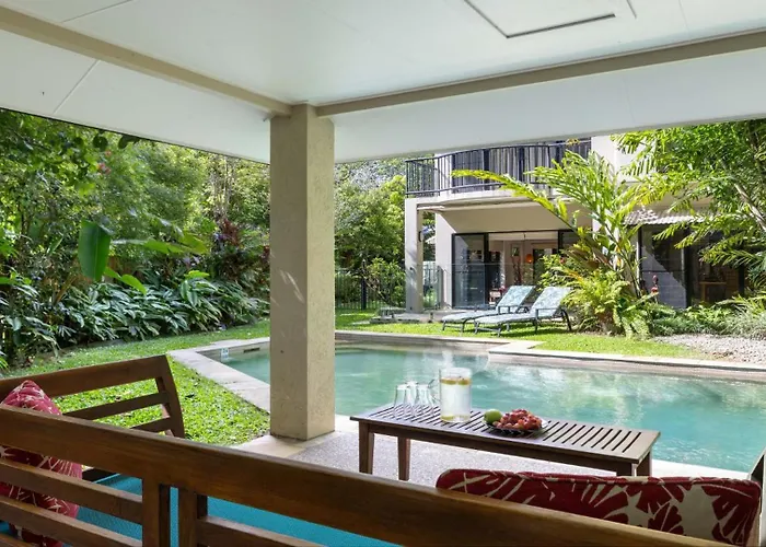 Villa Lumina Port Douglas